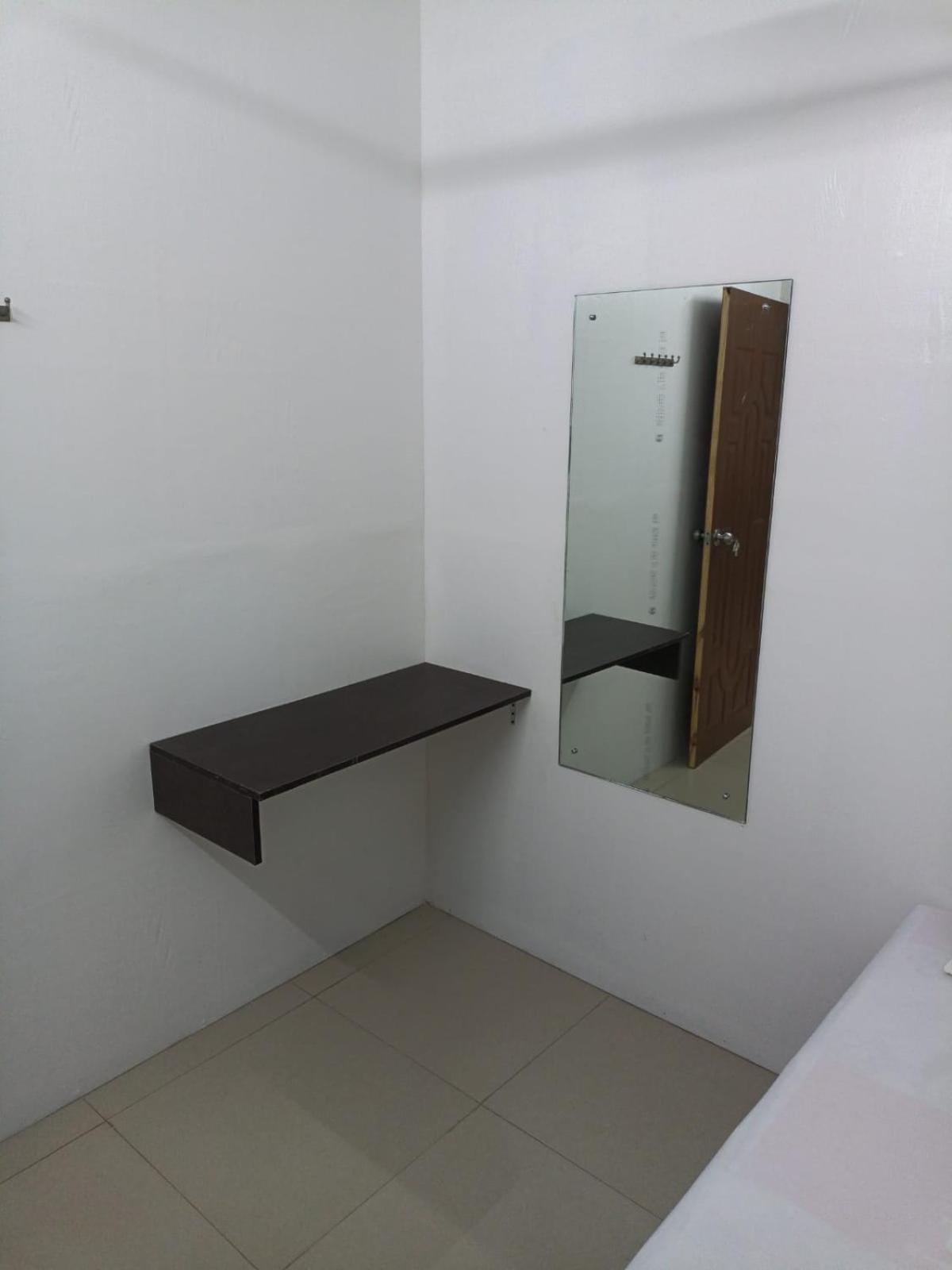 Majestic Inn Thiruvananthapuram Ngoại thất bức ảnh